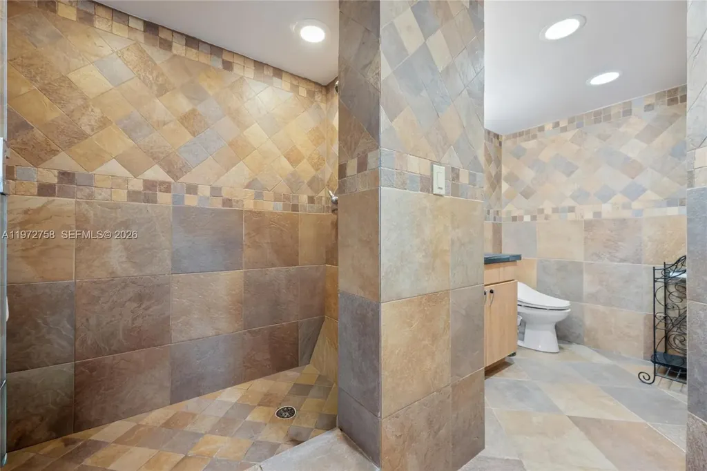 2200 S Ocean Lane Fort Lauderdale FL 33316