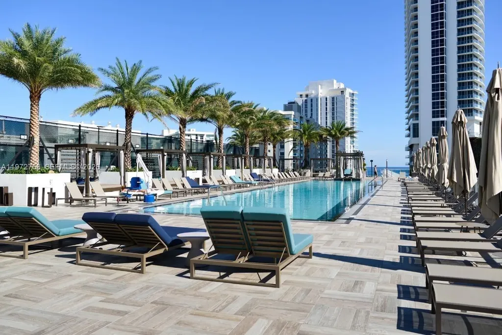 4010 S Ocean Drive Hollywood FL 33019
