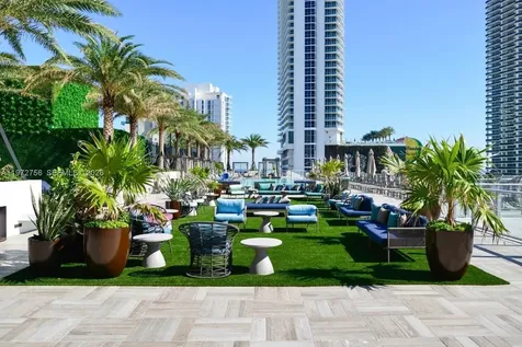 4010 S Ocean Drive Hollywood FL 33019