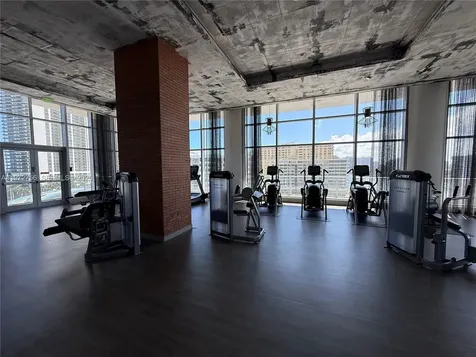 4010 S Ocean Drive Hollywood FL 33019
