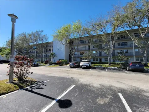 300 SW 134th Way Pembroke Pines FL 33027