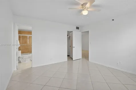 3300 W Rolling Hills Circle Davie FL 33328