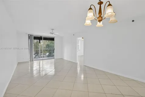 3300 W Rolling Hills Circle Davie FL 33328