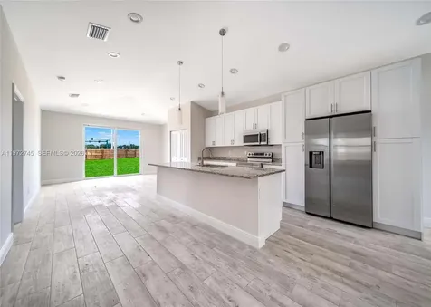 1538 W 26th Court Riviera Beach FL 33404