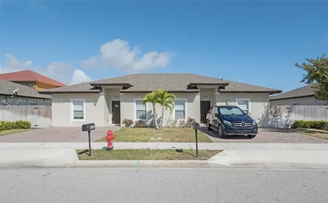 1538 W 26th Court Riviera Beach FL 33404