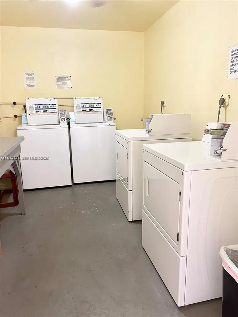 2145 Pierce Street Hollywood FL 33020