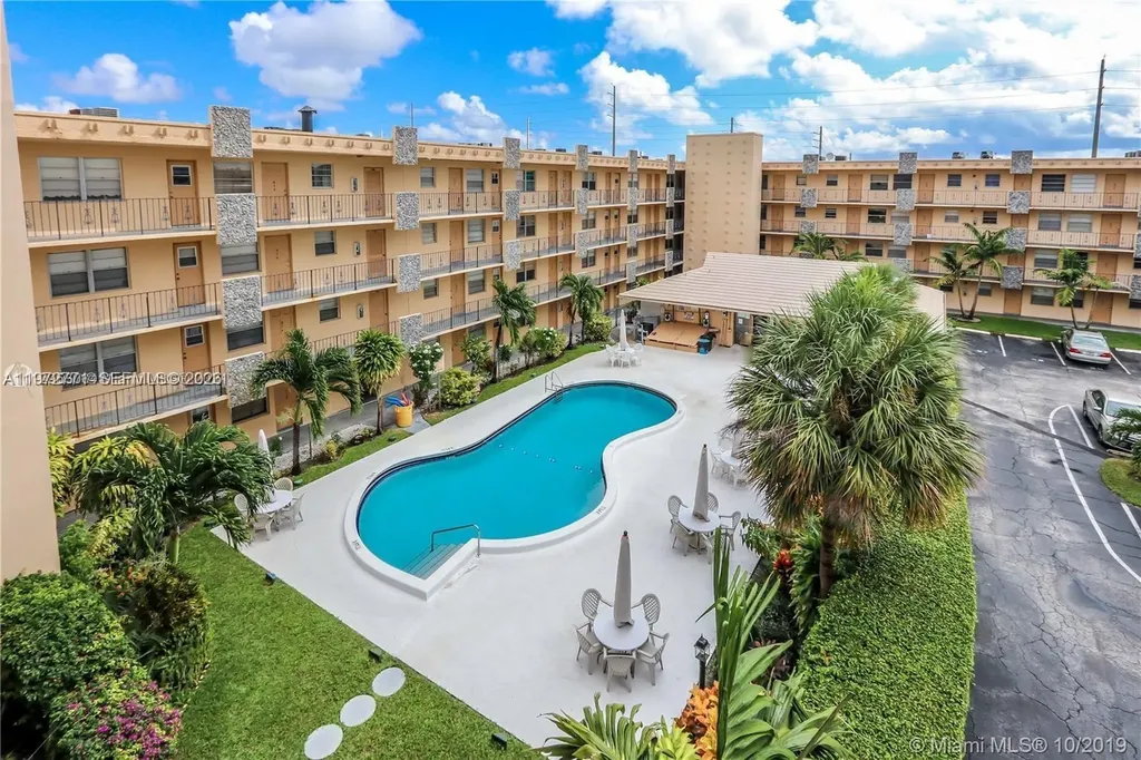 2145 Pierce Street Hollywood FL 33020
