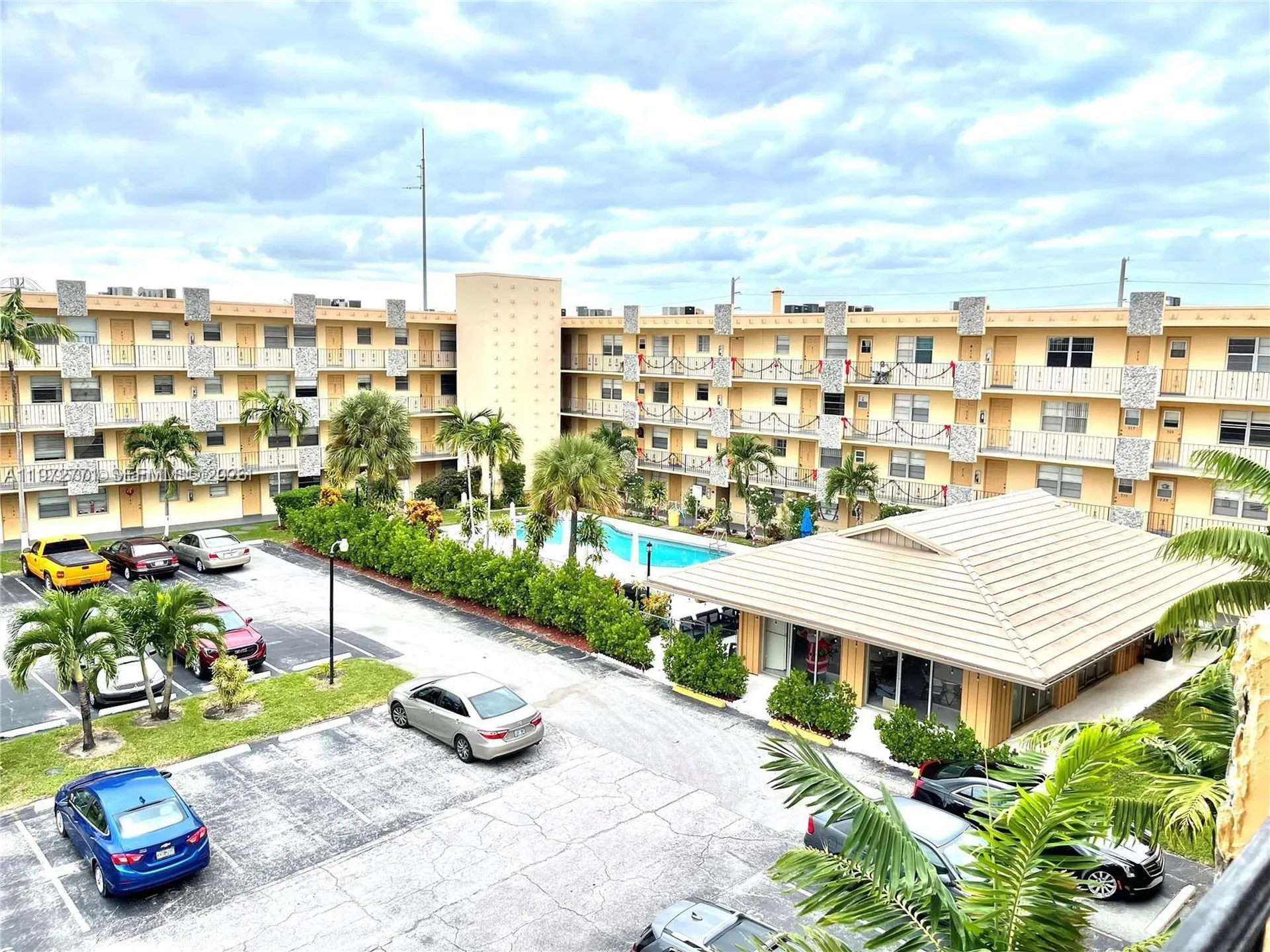 2145 Pierce Street Hollywood FL 33020