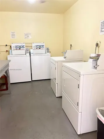 2145 Pierce Street Hollywood FL 33020