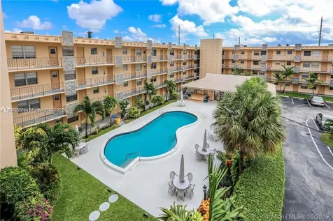 2145 Pierce Street Hollywood FL 33020