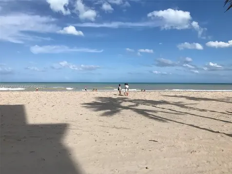 2145 Pierce Street Hollywood FL 33020
