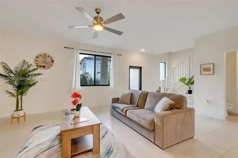 4652 NW 83rd Avenue Doral FL 33166