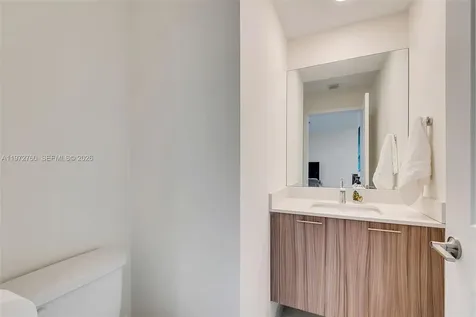 4652 NW 83rd Avenue Doral FL 33166