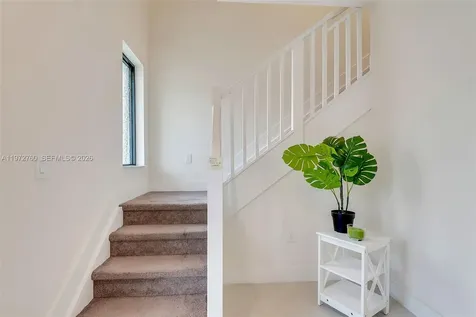 4652 NW 83rd Avenue Doral FL 33166