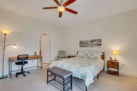 4652 NW 83rd Avenue Doral FL 33166