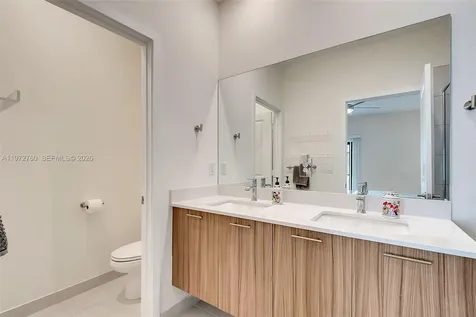 4652 NW 83rd Avenue Doral FL 33166