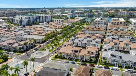 4652 NW 83rd Avenue Doral FL 33166