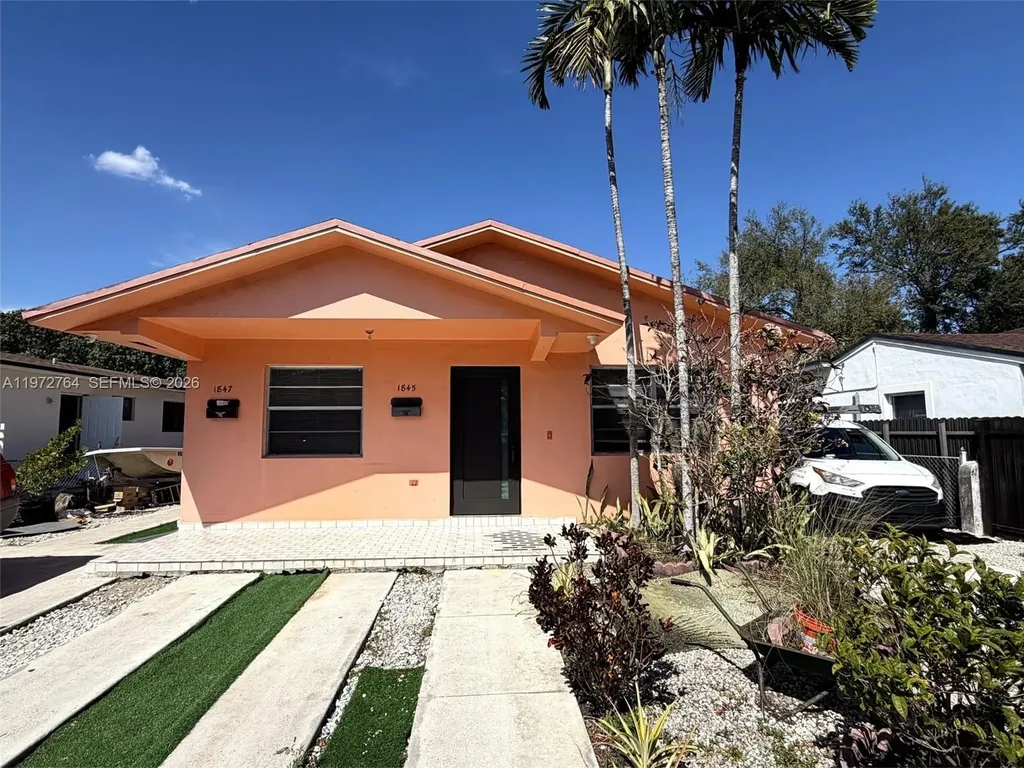 1845 NW 6th Street Miami FL 33125