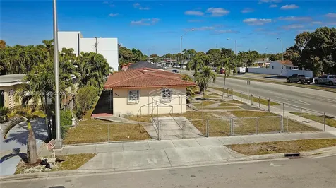 799 E 30th Street Hialeah FL 33013