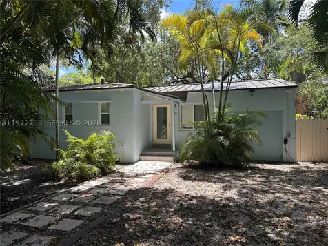 330 NE 86 Street El Portal FL 33138