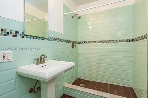330 NE 86 Street El Portal FL 33138