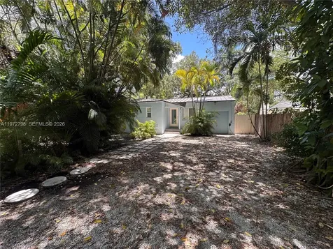 330 NE 86 Street El Portal FL 33138