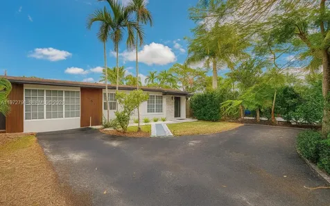 1399 NE 38th Street Oakland Park FL 33334