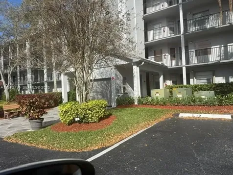 1351 SW 125th Avenue Pembroke Pines FL 33027