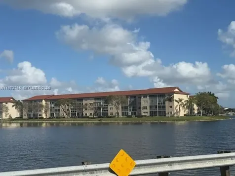 1351 SW 125th Avenue Pembroke Pines FL 33027