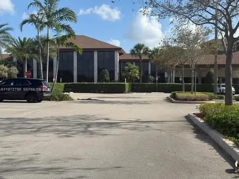 1351 SW 125th Avenue Pembroke Pines FL 33027