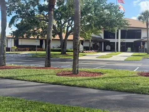 1351 SW 125th Avenue Pembroke Pines FL 33027