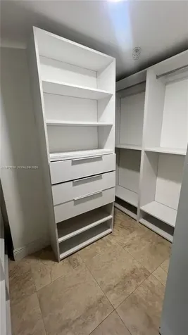 185 SW 7th Street Miami FL 33130