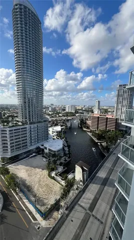 185 SW 7th Street Miami FL 33130