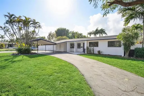 8201 SW 151st Street Palmetto Bay FL 33158