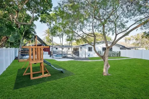 8201 SW 151st Street Palmetto Bay FL 33158