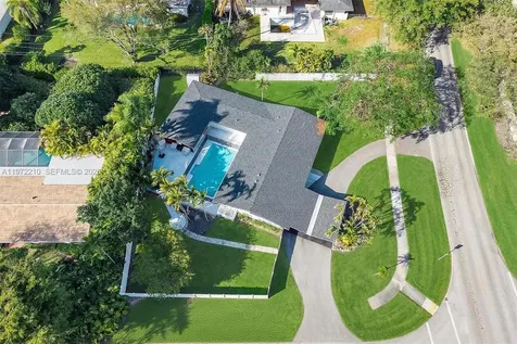 8201 SW 151st Street Palmetto Bay FL 33158