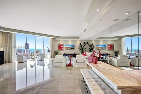 21200 Point Place Aventura FL 33180