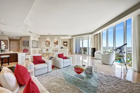 21200 Point Place Aventura FL 33180