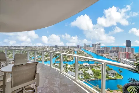 21200 Point Place Aventura FL 33180