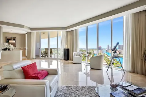 21200 Point Place Aventura FL 33180