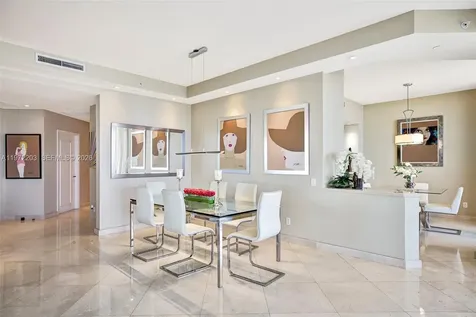 21200 Point Place Aventura FL 33180