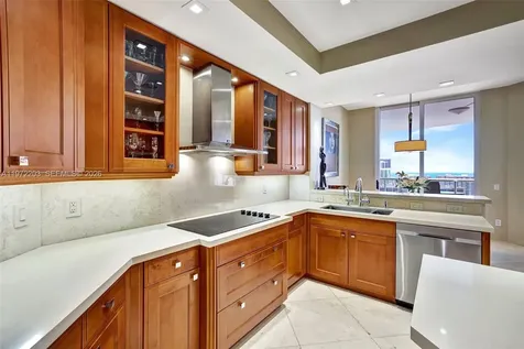 21200 Point Place Aventura FL 33180