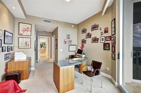 21200 Point Place Aventura FL 33180