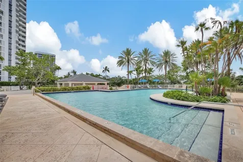 21200 Point Place Aventura FL 33180