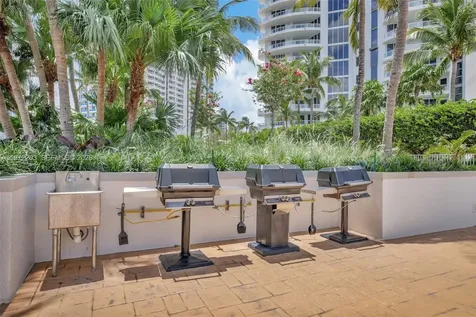 21200 Point Place Aventura FL 33180