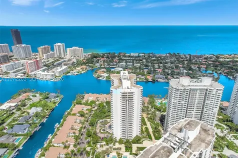 21200 Point Place Aventura FL 33180