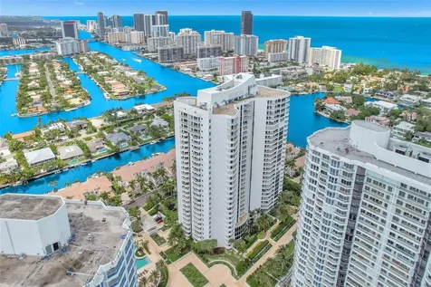 21200 Point Place Aventura FL 33180