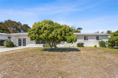 227 SW 13th Avenue Boynton Beach FL 33435