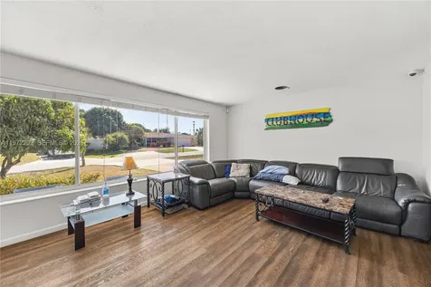 227 SW 13th Avenue Boynton Beach FL 33435