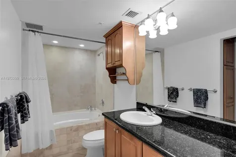 101 Gulfview Drive, Islam 101 Gulfview Drive Islamorada FL 33036